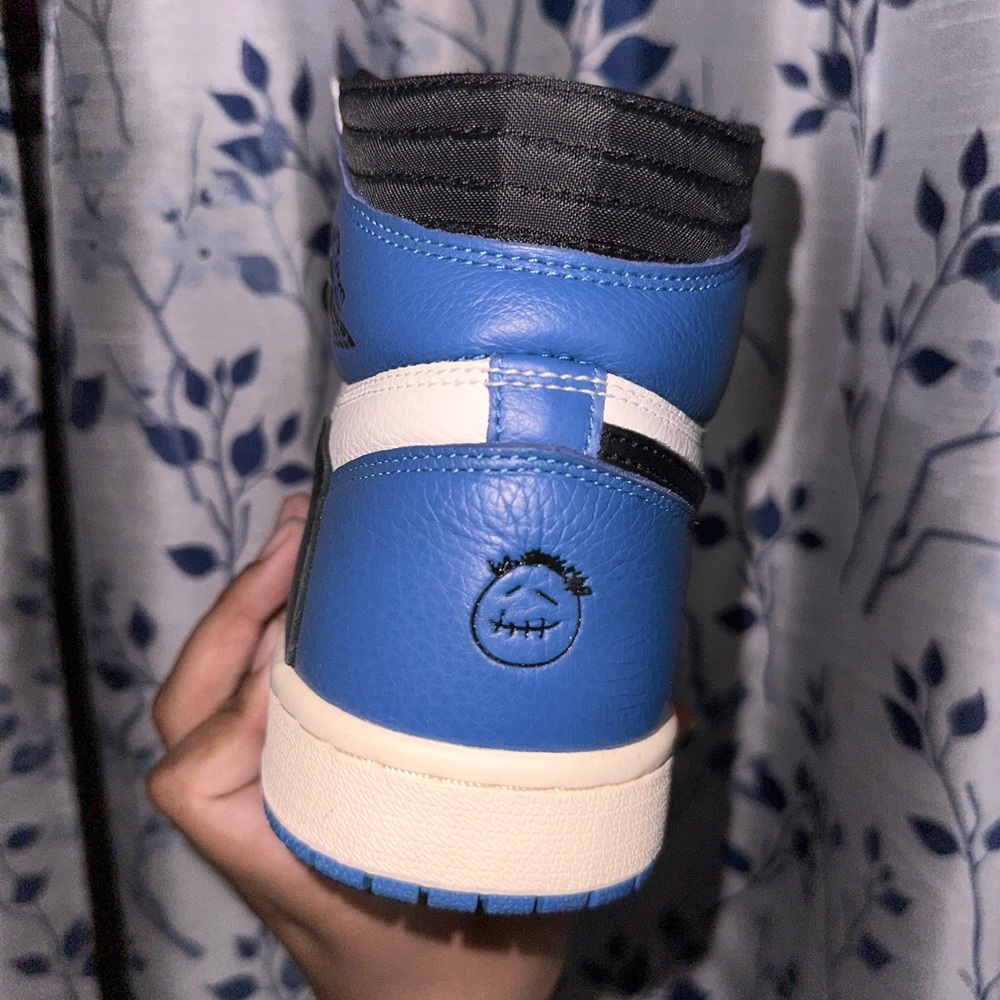 Jordan 1 Retro High Og X Travis Scott - image 4